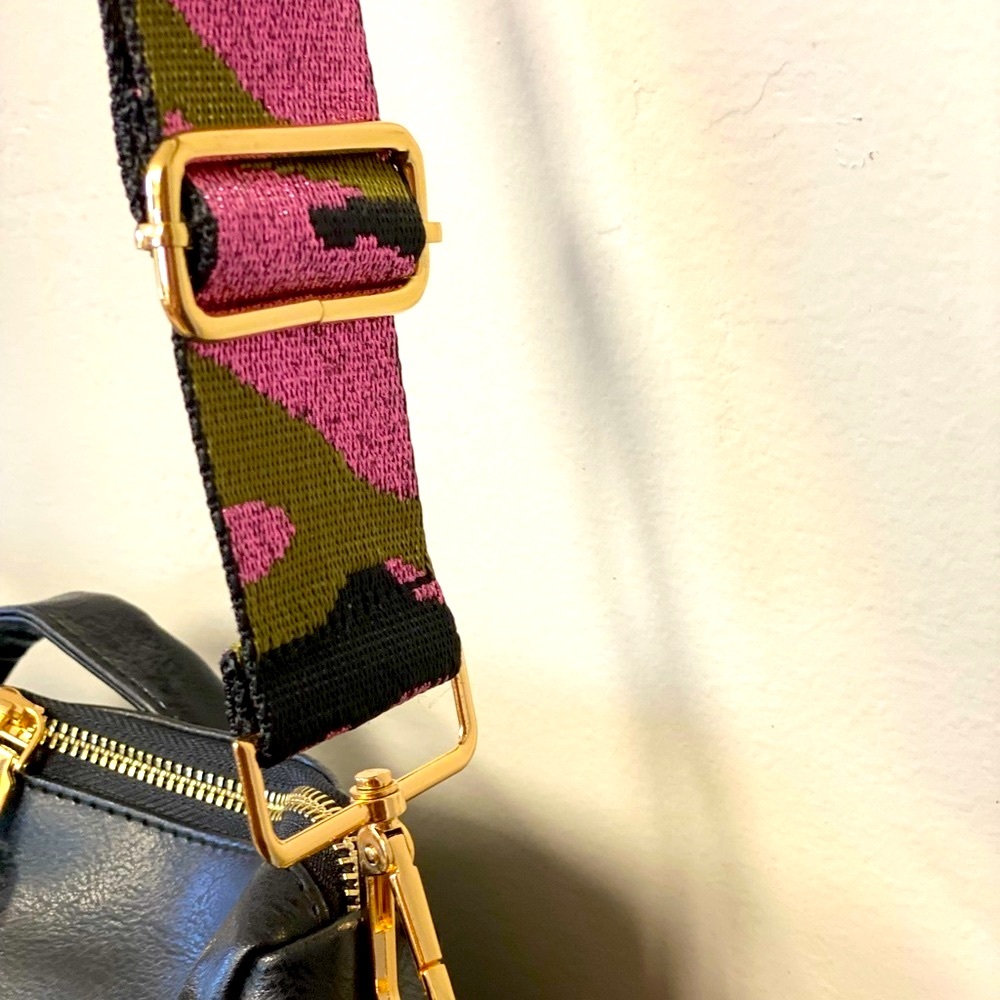 Brand NEW~Camden Bag w/ Metallic Lavender Camo Crossbody Strap 💜💚 - Picture 6 of 11